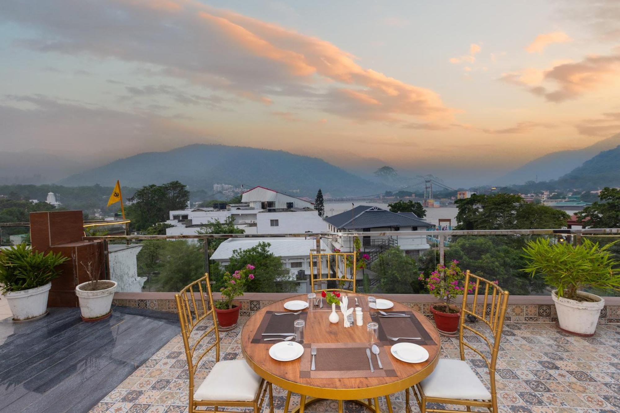 Indira Nikunj Rubystone Exotic Hotel Rishīkesh Exterior foto